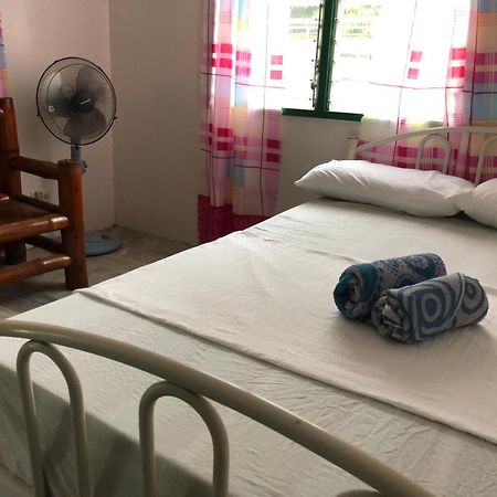 Puerto Galera Hostel Room photo